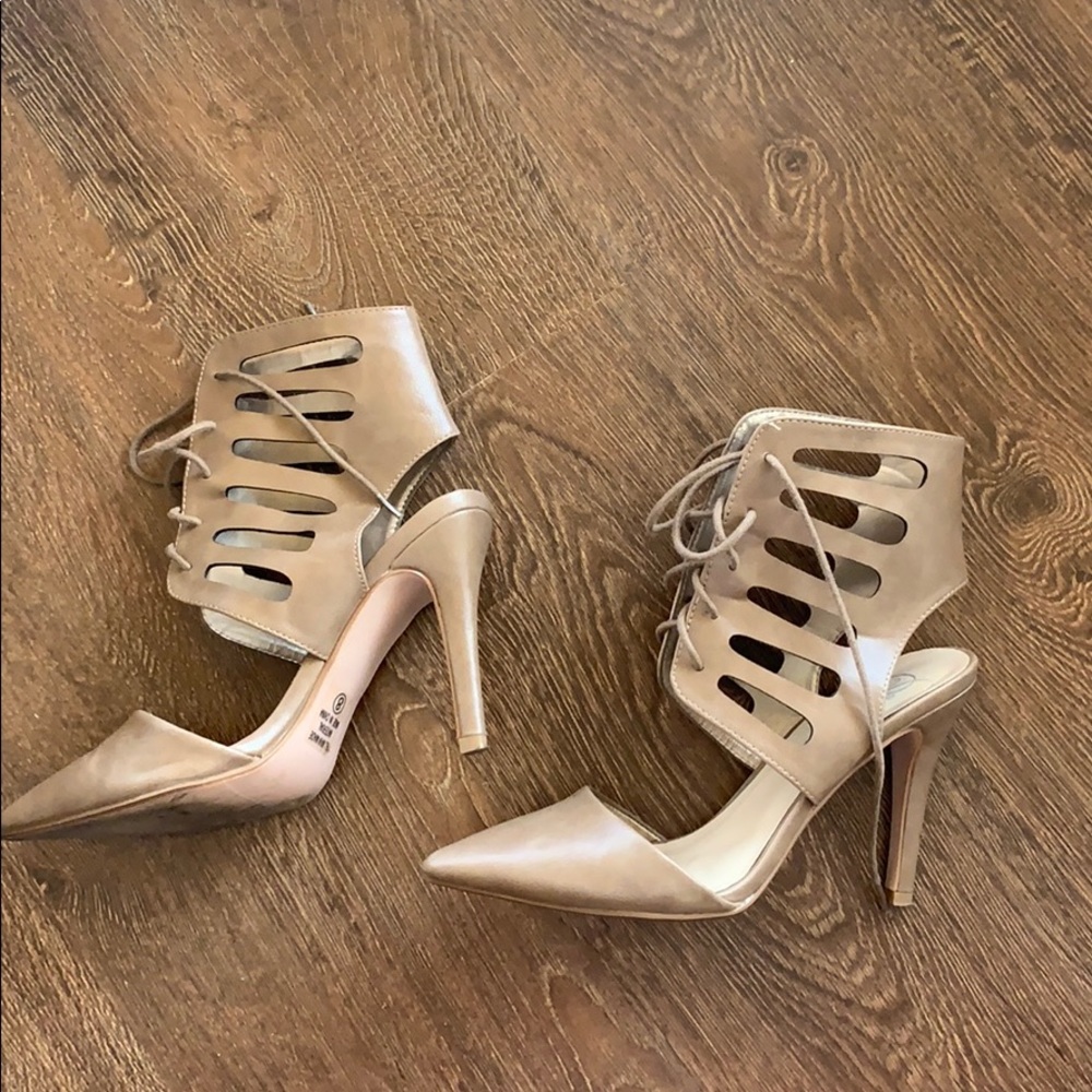 Shoes - Picture 2 of 4